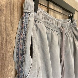 Knox Rose Jogger Pants Women Large Gray Embroidered Boho Lyocell Pockets Pull On